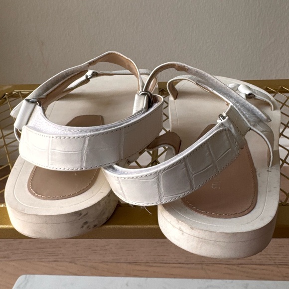 STUART WEITZMAN Vail Croc-effect Leather Slingback Sandals Sz: 8 White - Picture 4 of 9